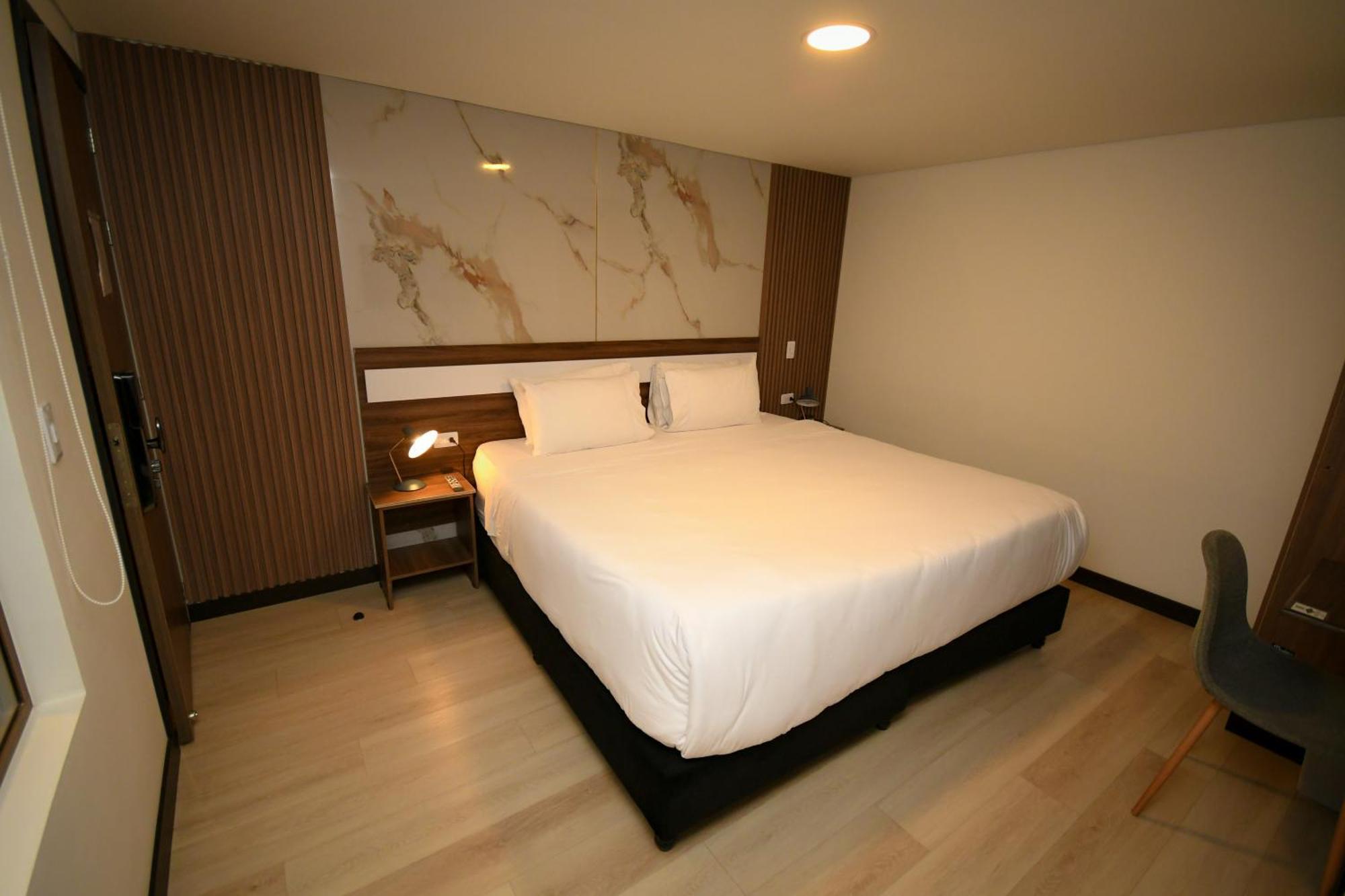 Hotel American Visa Boutique Bogota Bagian luar foto