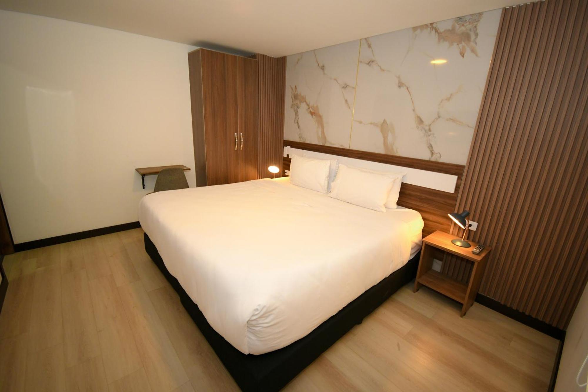 Hotel American Visa Boutique Bogota Bagian luar foto